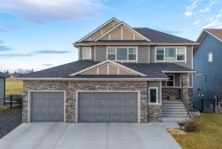 264 Boulder Creek Crescent SE Langdon, AB T0J 1X3