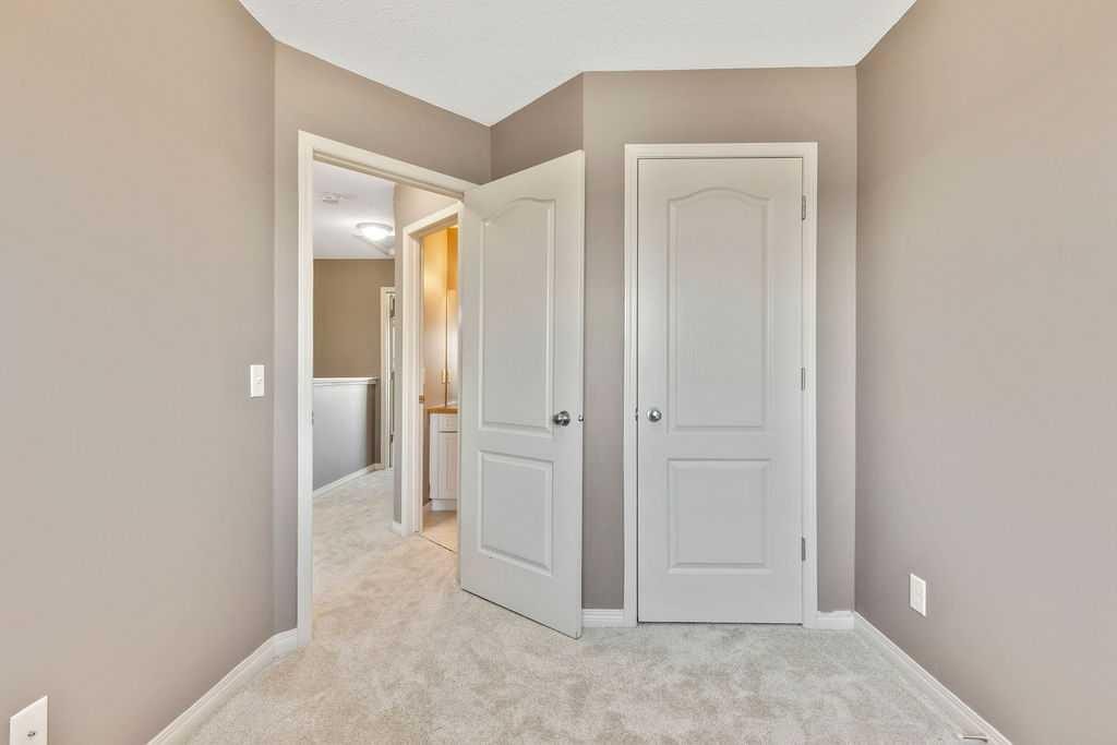 331 Strathcona Circle, Strathmore, AB - Indoor Photo Showing Other Room