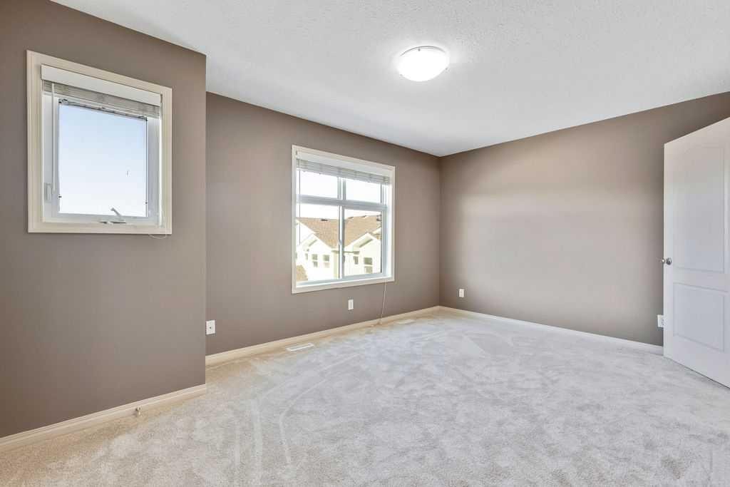 331 Strathcona Circle, Strathmore, AB - Indoor Photo Showing Other Room