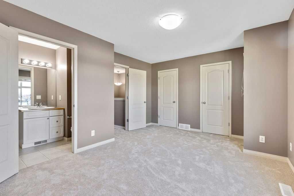 331 Strathcona Circle, Strathmore, AB - Indoor Photo Showing Other Room