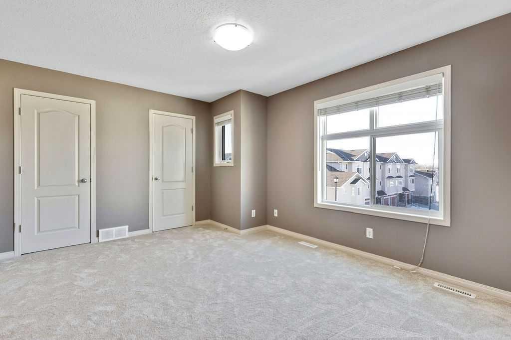 331 Strathcona Circle, Strathmore, AB - Indoor Photo Showing Other Room