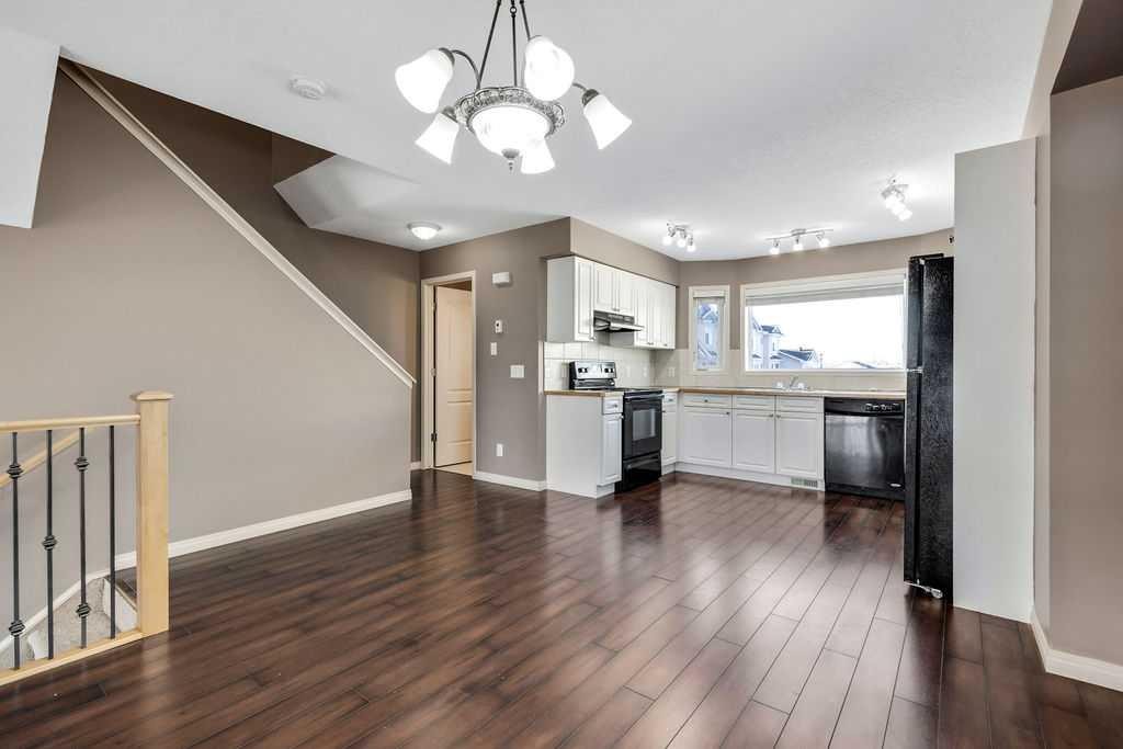 331 Strathcona Circle, Strathmore, AB - Indoor Photo Showing Kitchen