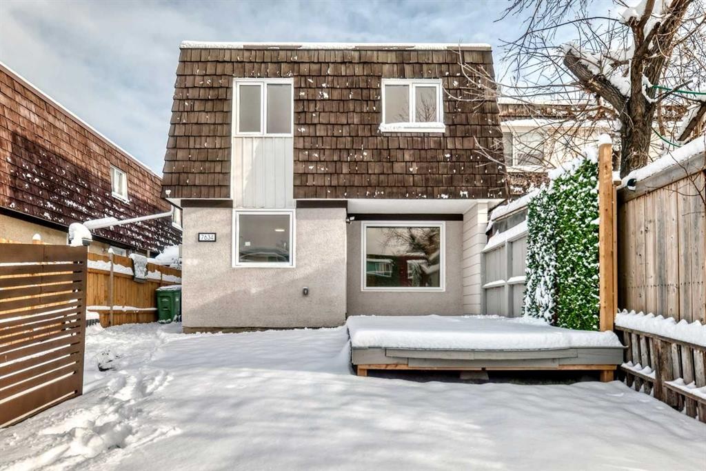 7634 24A Street Se, Calgary, AB - Outdoor With Exterior