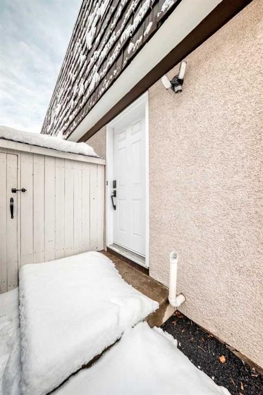 7634 24A Street Se, Calgary, AB - Outdoor With Exterior