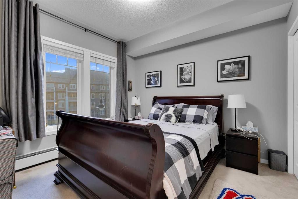 318-20 Mahogany Mews Se, Calgary, AB - Indoor Photo Showing Bedroom