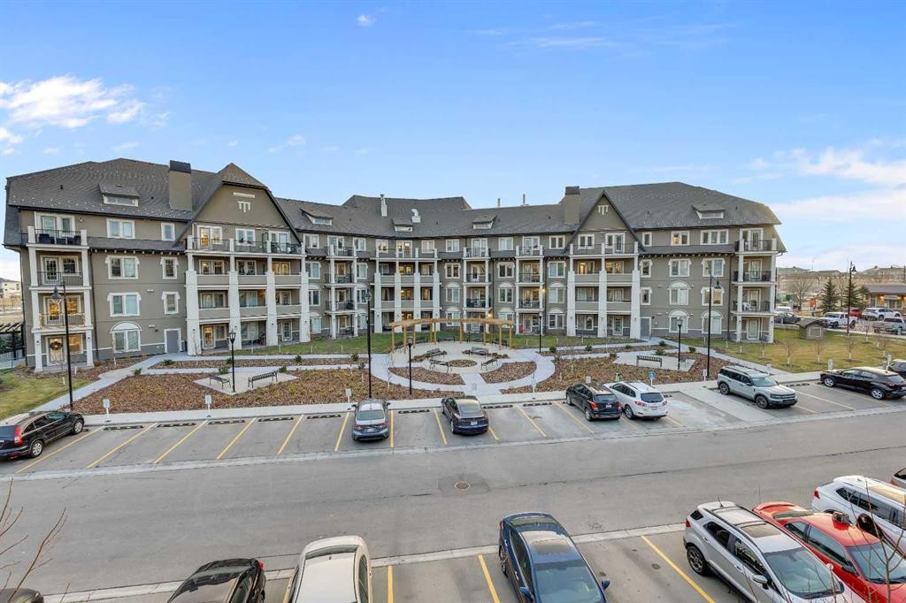 318-20 Mahogany Mews Se, Calgary, AB - Outdoor