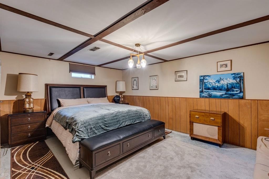 2015 Milne Drive Ne, Calgary, AB - Indoor Photo Showing Bedroom