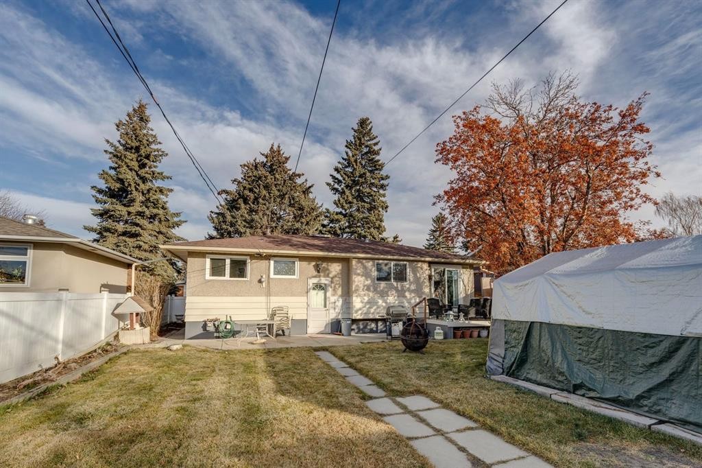 2015 Milne Drive Ne, Calgary, AB - Outdoor