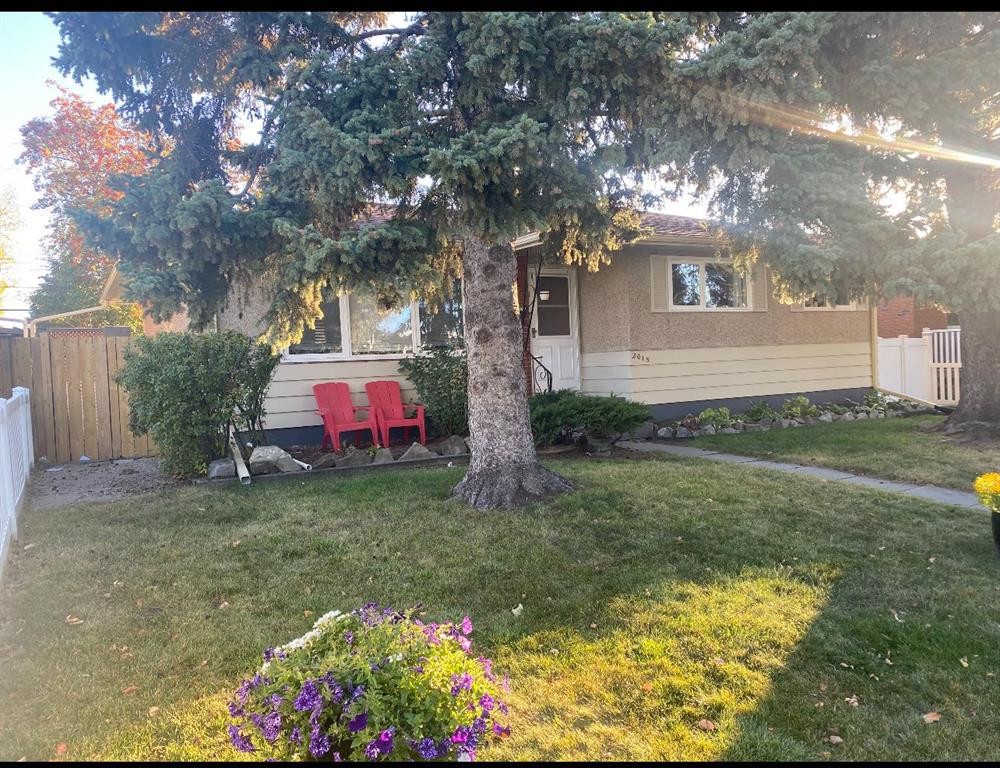2015 Milne Drive Ne, Calgary, AB - Outdoor