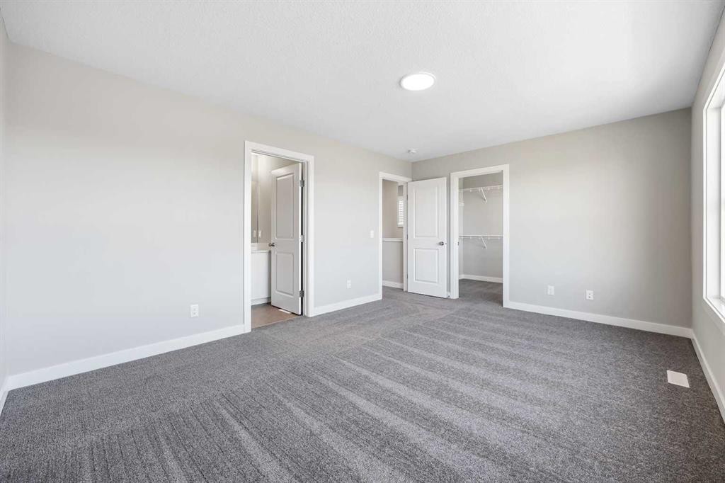 104 Mitchell Walk Nw, Calgary, AB - Indoor Photo Showing Other Room