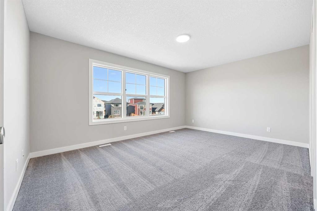 104 Mitchell Walk Nw, Calgary, AB - Indoor Photo Showing Other Room