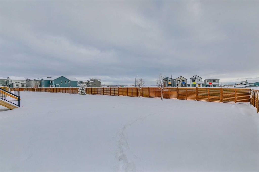 227 Lucas Common Nw, Calgary, AB - Outdoor