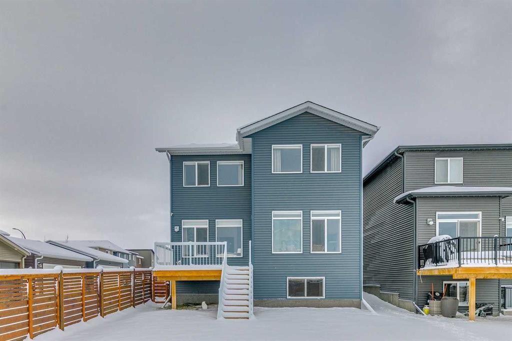 227 Lucas Common Nw, Calgary, AB - Outdoor