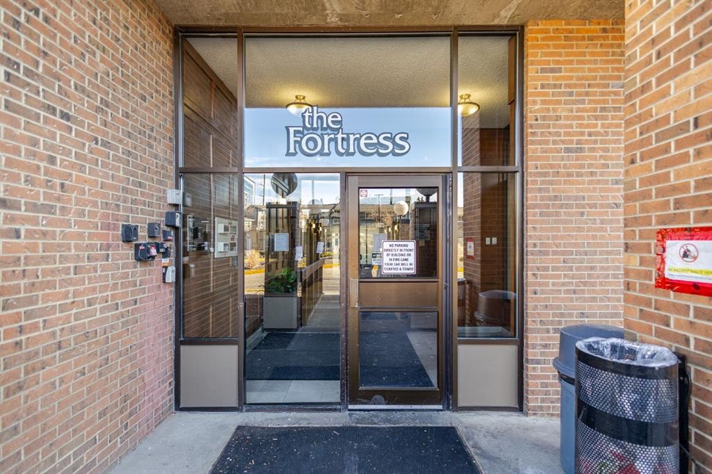 704-4944 Dalton Drive Nw, Calgary, AB - Outdoor With Exterior