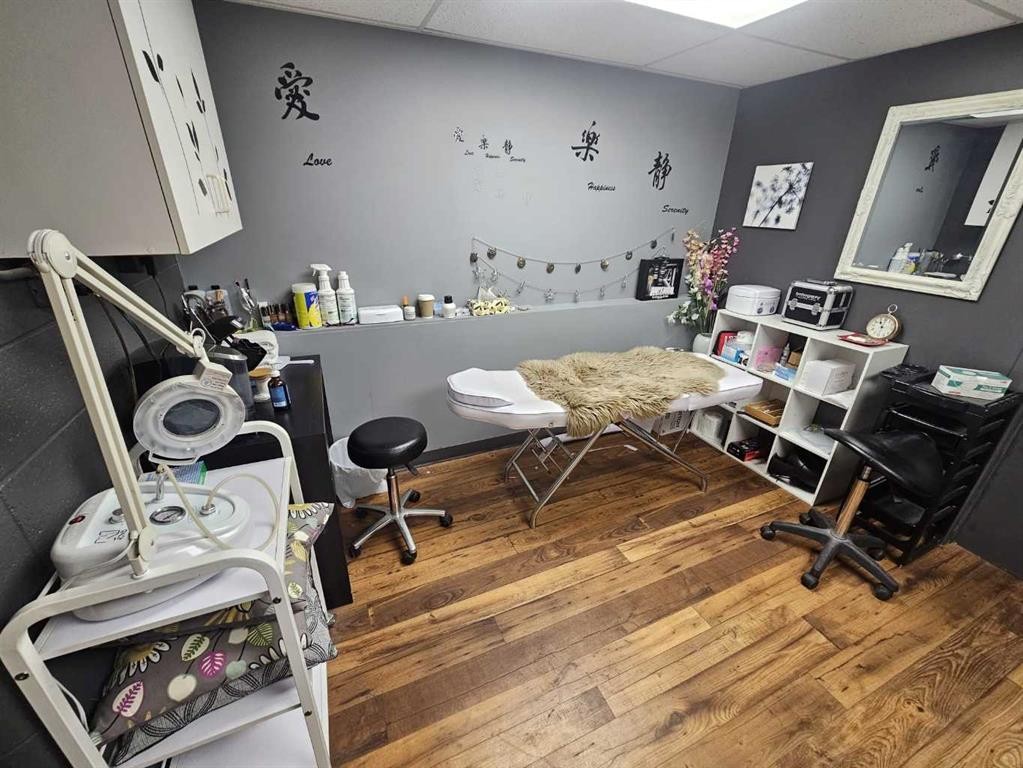 724 23 Street North, Lethbridge, AB