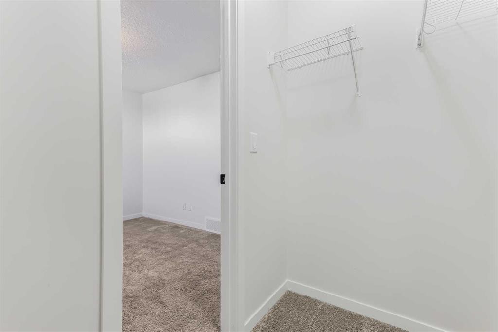 15 Edith Passage Nw, Calgary, AB - Indoor