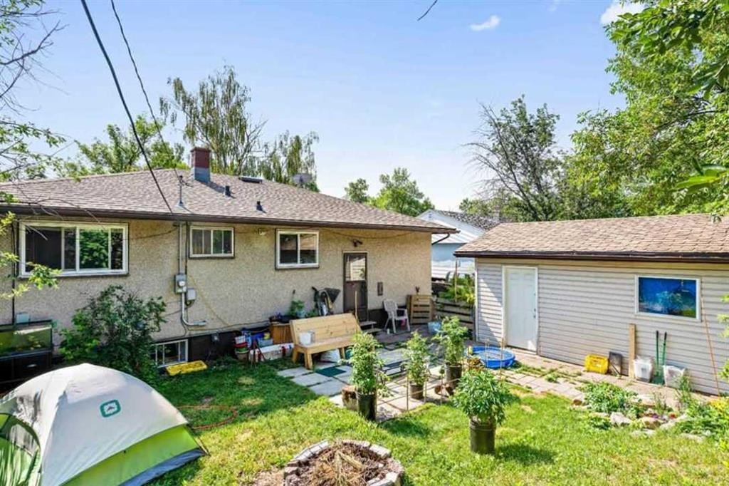 479 Northmount Drive Nw, Calgary, AB - Outdoor