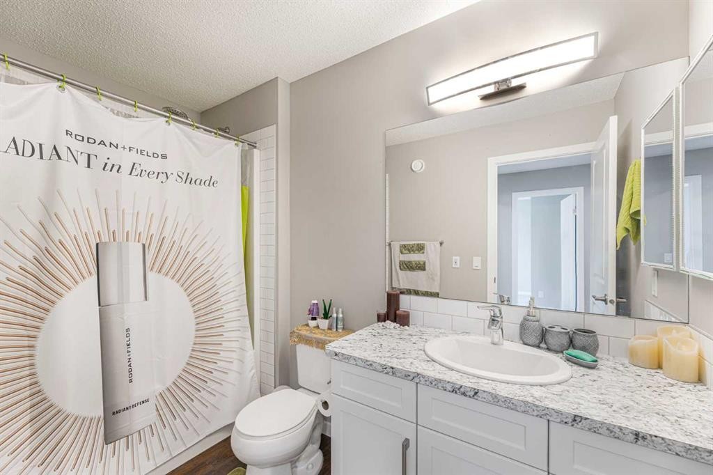25 Cornerstone Manor Ne, Calgary, AB - Indoor Photo Showing Bathroom