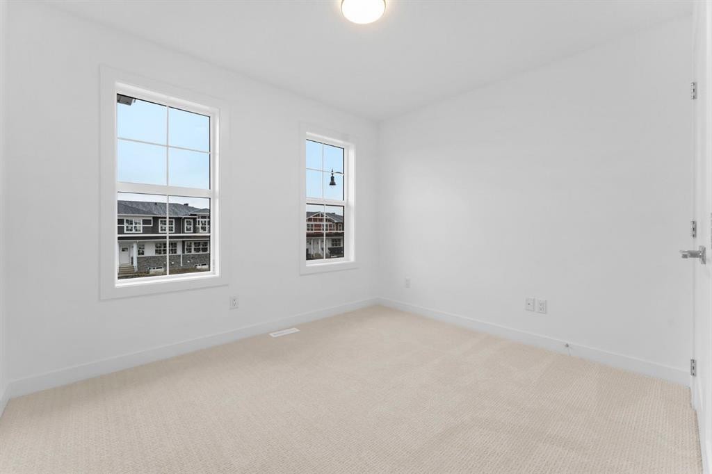 277 Dawson Way, Chestermere, AB - Indoor Photo Showing Other Room