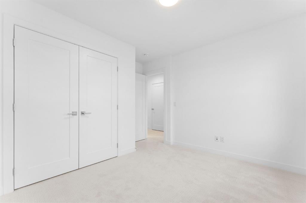 277 Dawson Way, Chestermere, AB - Indoor Photo Showing Other Room