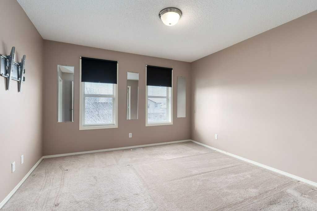 1102 Prairie Sound Circle Nw, High River, AB - Indoor Photo Showing Other Room