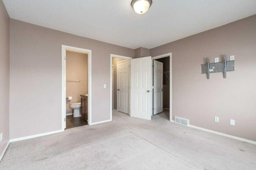 1102 Prairie Sound Circle Nw, High River, AB - Indoor Photo Showing Other Room