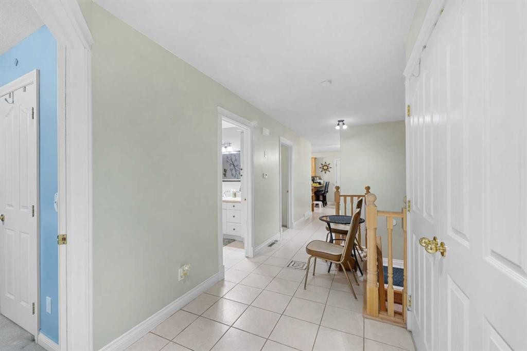 541 Highwood Drive, Longview, AB - Indoor Photo Showing Other Room