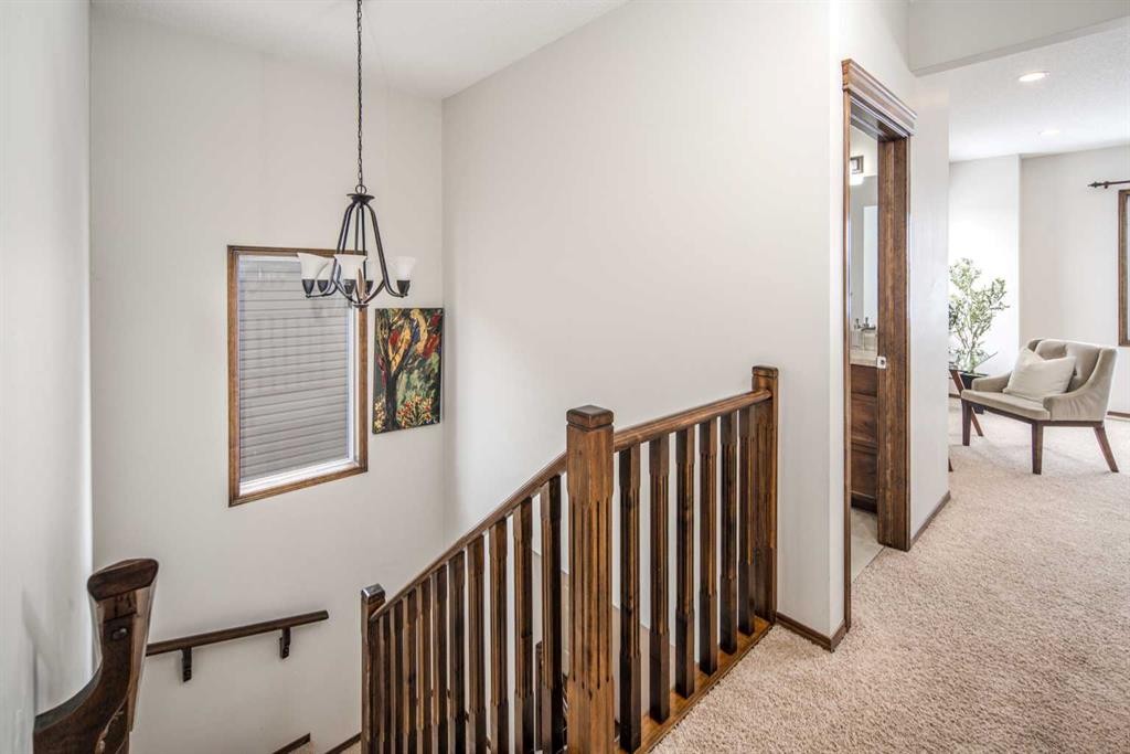 164 Everbrook Drive Sw, Calgary, AB - Indoor Photo Showing Other Room