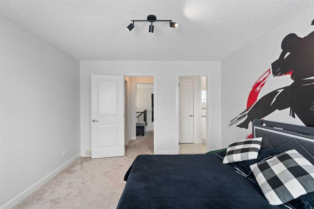 81 Cranbrook Place Se, Calgary, AB - Indoor