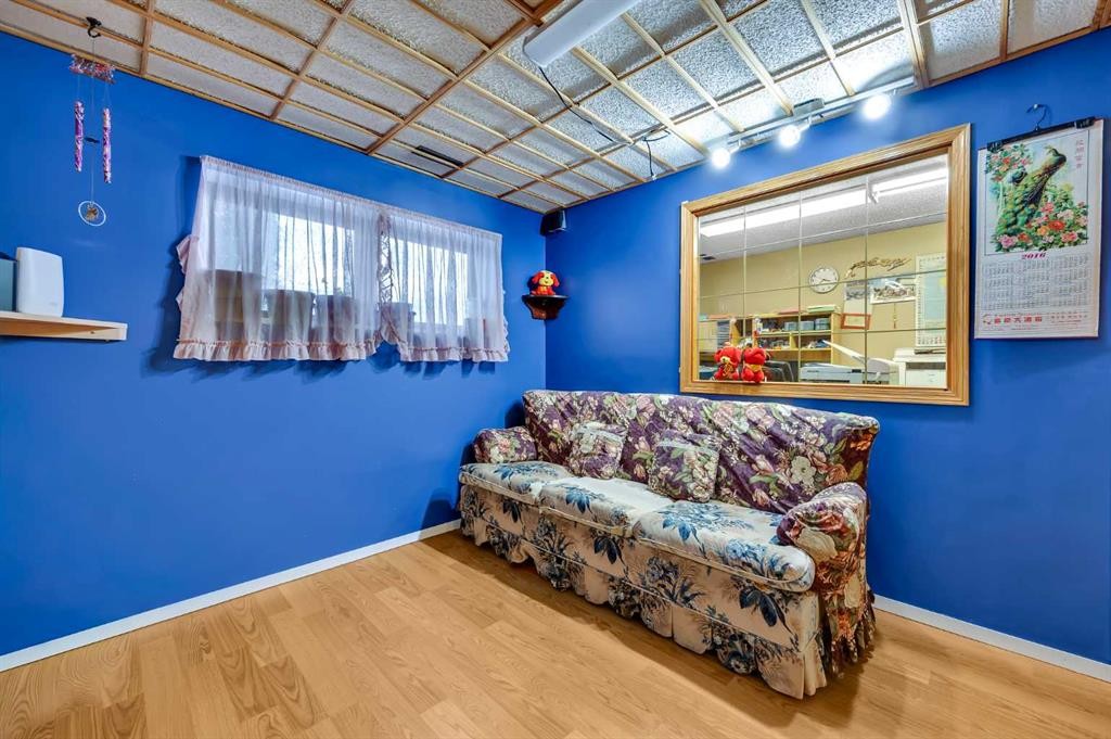 12 Whitaker Close Ne, Calgary, AB - Indoor Photo Showing Other Room