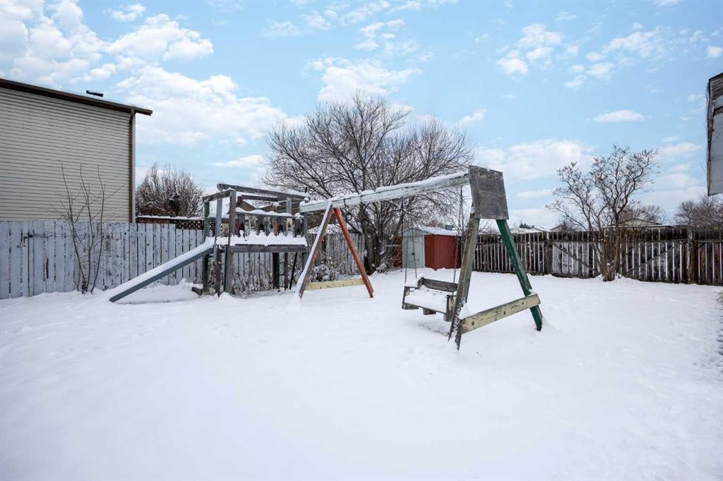 12 Whitaker Close Ne, Calgary, AB - Outdoor