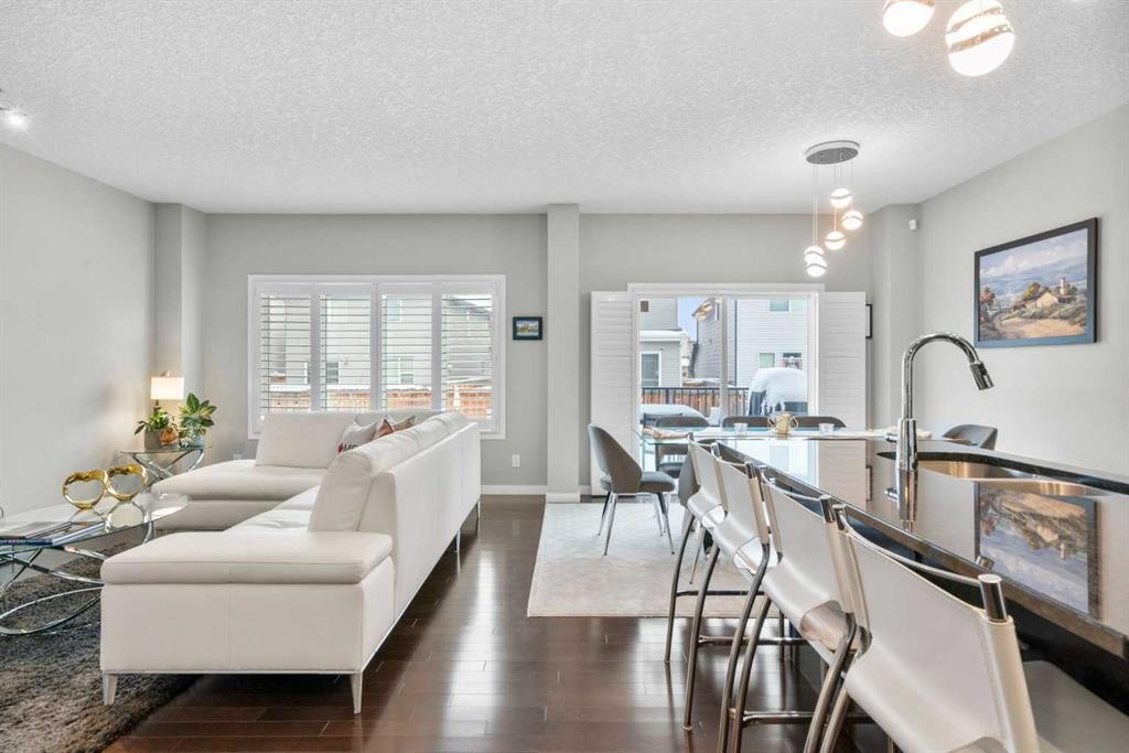 236 Walden Heights Se, Calgary, AB - Indoor