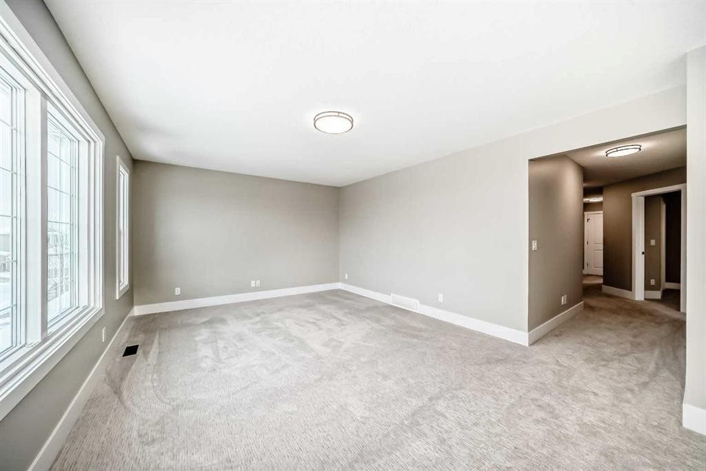 101 Auburn Springs Park Se, Calgary, AB - Indoor Photo Showing Other Room