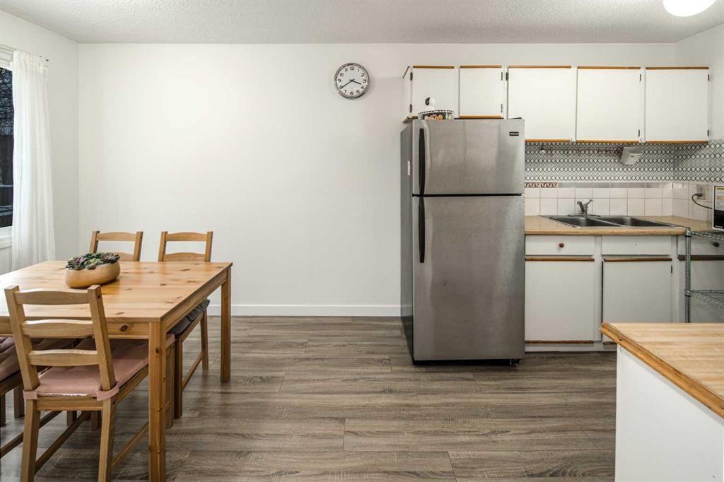 33-4936 Dalton Drive Nw, Calgary, AB - Indoor