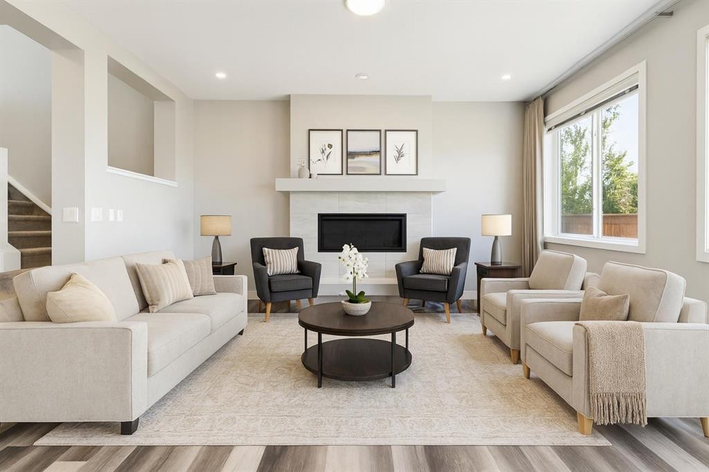 99 Precedence Hill, Cochrane, AB - Indoor Photo Showing Living Room