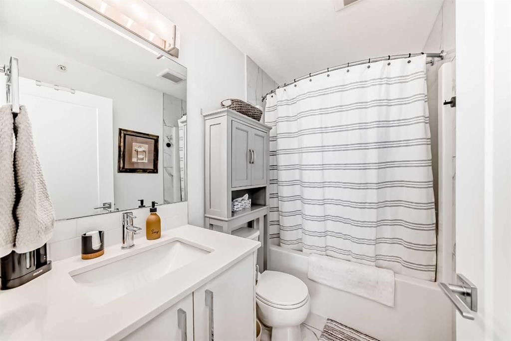 1406-76 Cornerstone Passage Ne, Calgary, AB - Indoor Photo Showing Bathroom