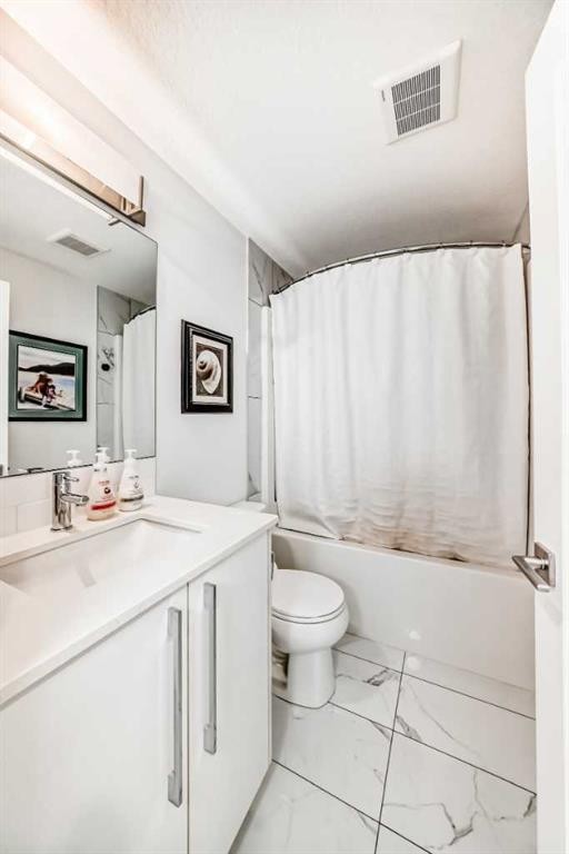 1406-76 Cornerstone Passage Ne, Calgary, AB - Indoor Photo Showing Bathroom