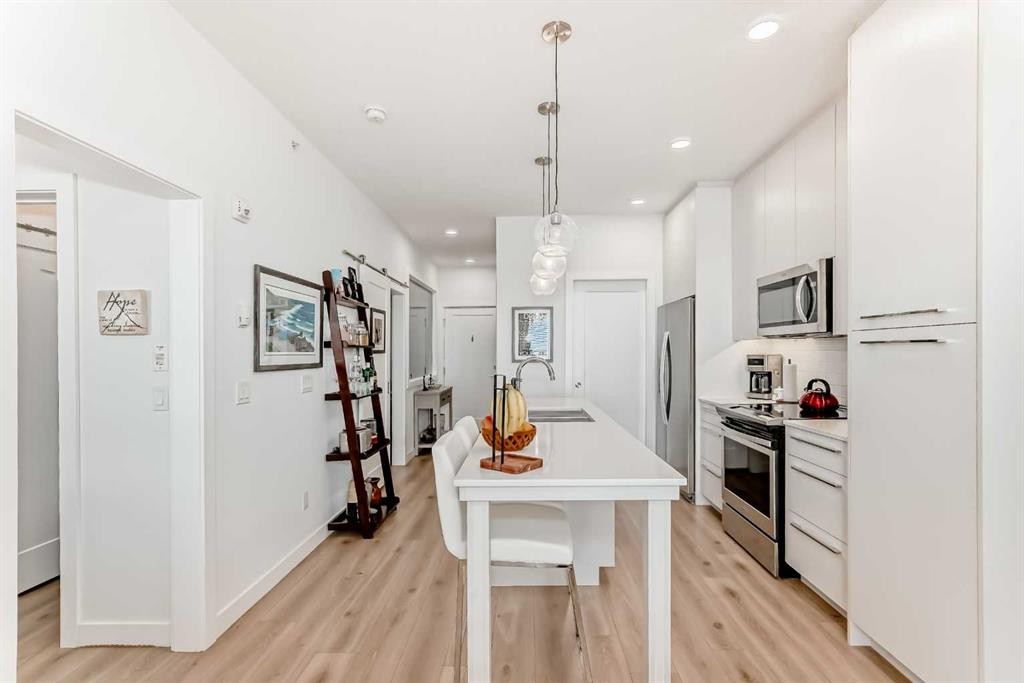 1406-76 Cornerstone Passage Ne, Calgary, AB - Indoor Photo Showing Kitchen With Upgraded Kitchen