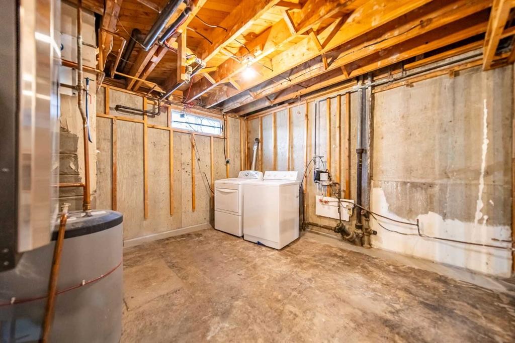 1109 40 Avenue Nw, Calgary, AB - Indoor Photo Showing Basement