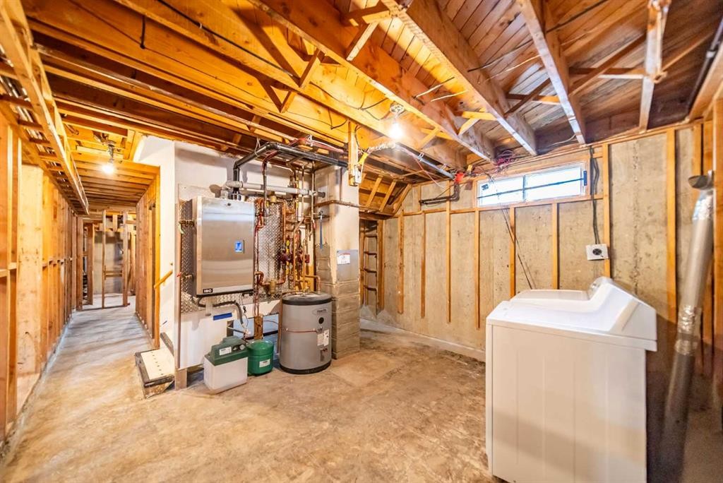 1109 40 Avenue Nw, Calgary, AB - Indoor Photo Showing Basement