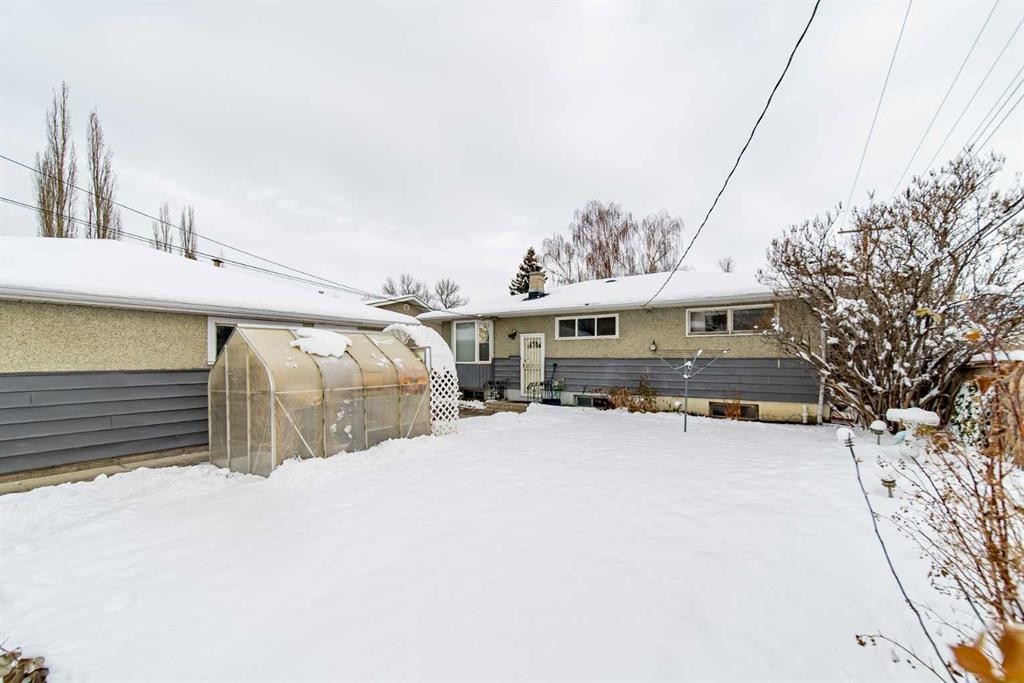 1109 40 Avenue Nw, Calgary, AB - Outdoor