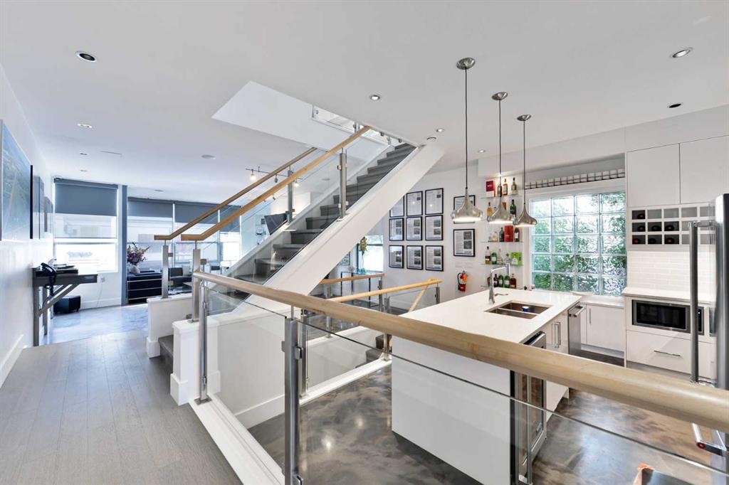 1043 19 Avenue Se, Calgary, AB