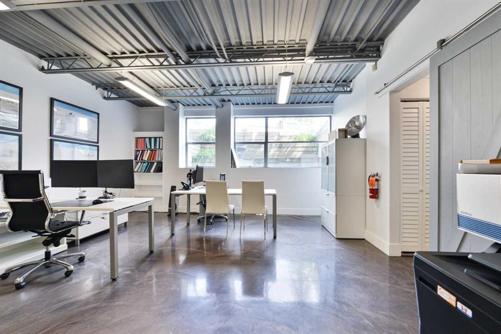 1043 19 Avenue Se, Calgary, AB