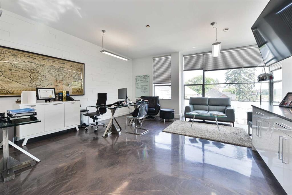 1043 19 Avenue Se, Calgary, AB