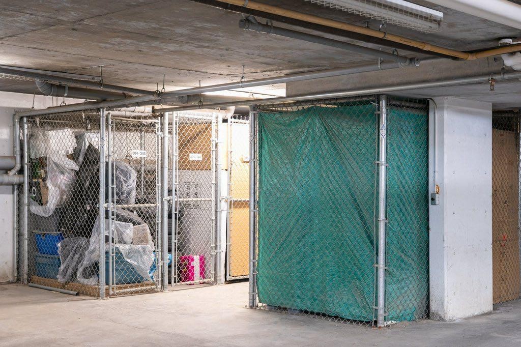 304-343 Marten Street, Banff, AB - Indoor Photo Showing Garage