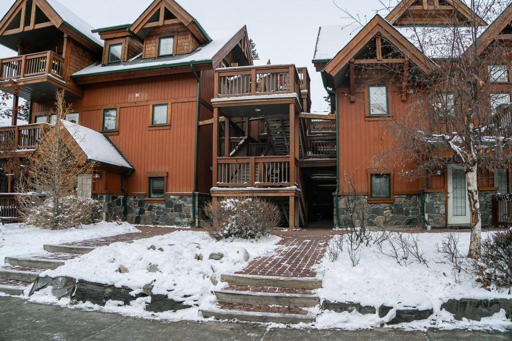 304-343 Marten Street, Banff, AB - Outdoor