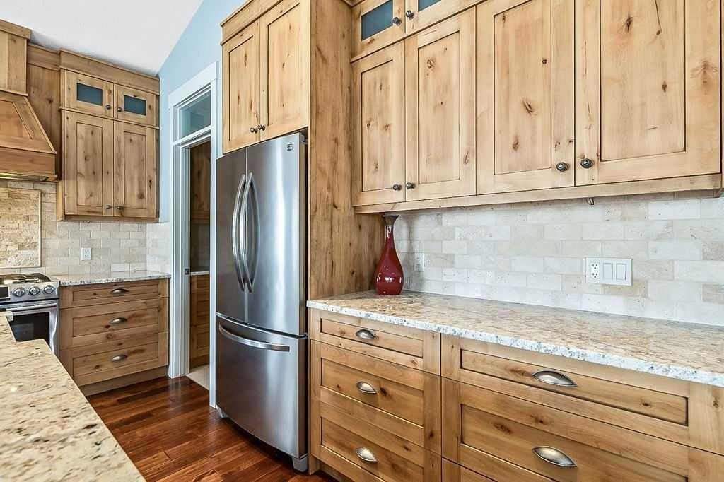 349035 Tamarack Drive East, Rural Foothills County, AB - Indoor Photo Showing Kitchen