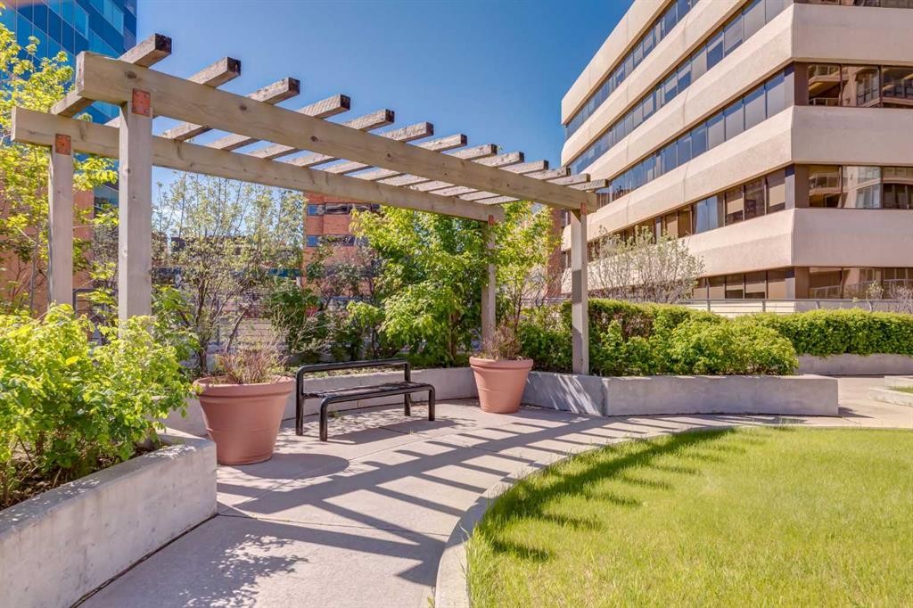 604-650 10 Street Sw, Calgary, AB - Outdoor