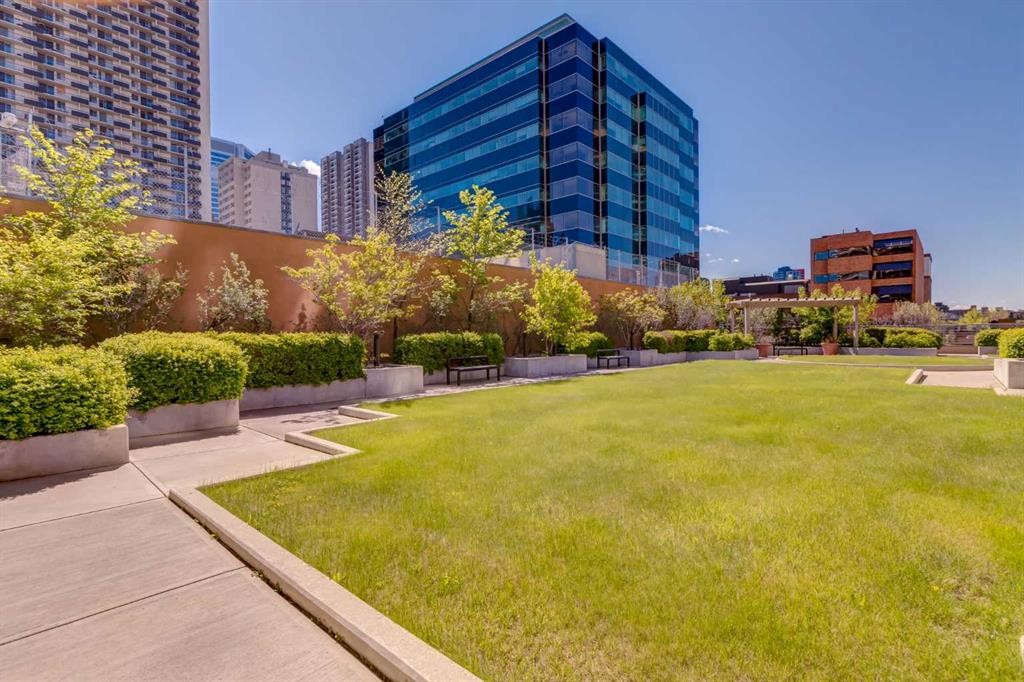 604-650 10 Street Sw, Calgary, AB - Outdoor