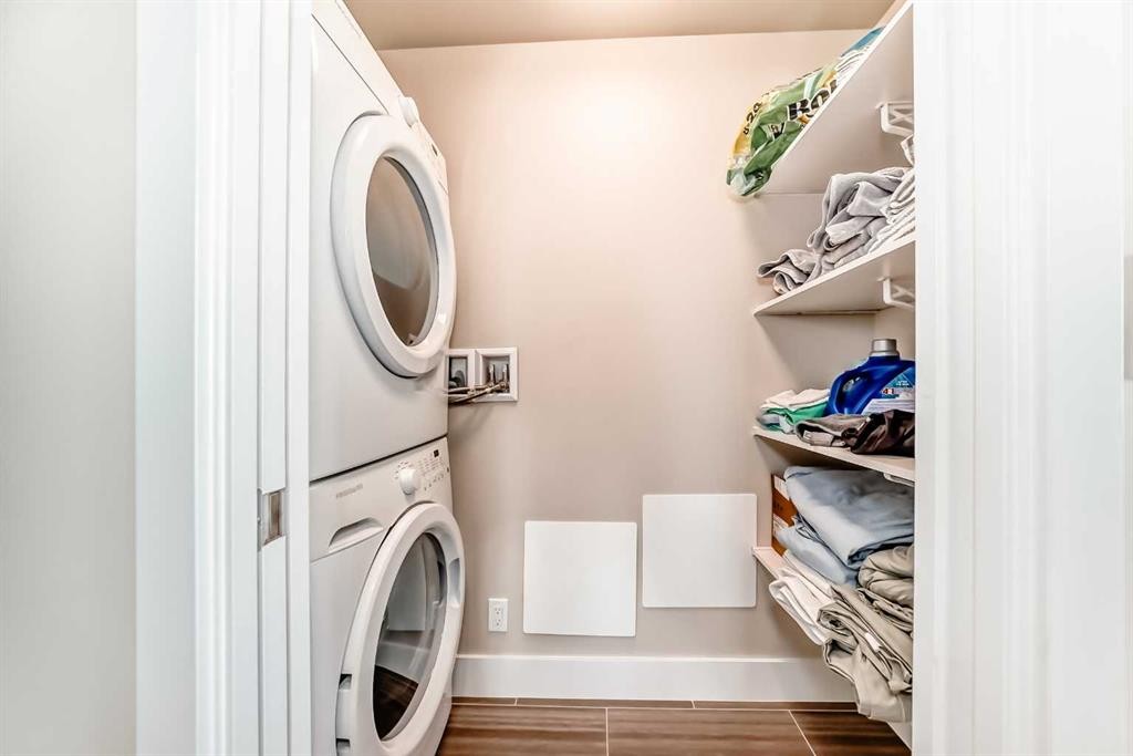 604-510 6 Avenue Se, Calgary, AB - Indoor Photo Showing Laundry Room